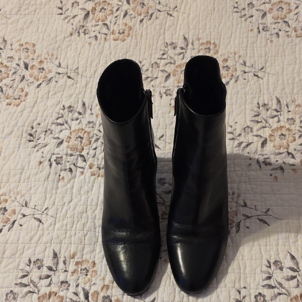 Saint Laurent Women's Black Ankle Boots Size